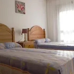 Desconectaengalicia La Perla, Piscina Y Parking Daire *