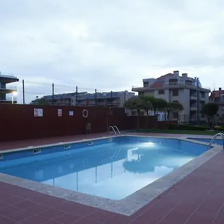 Desconectaengalicia La Perla, Piscina Y Parking サンシェンショ